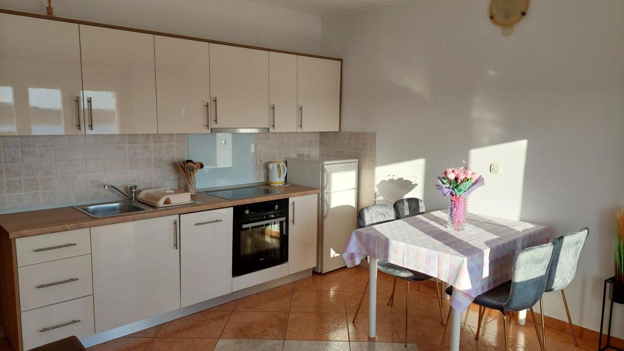 Apartments Donadic I, Caska Novalja Exterior photo